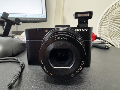 Fotocamera sony cyber - fotocamera, cyber-shot